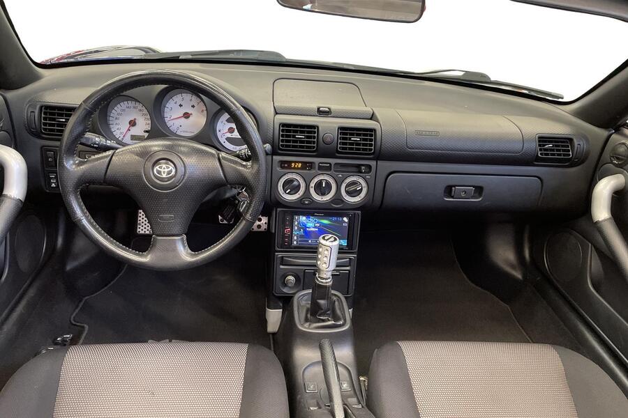 Toyota MR2 vaihtoauto