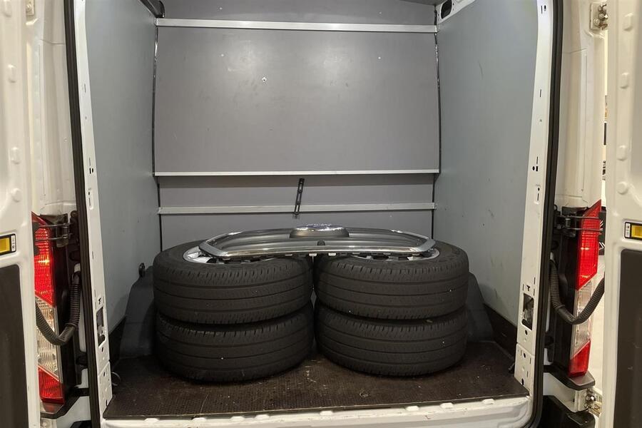 Ford Transit vaihtoauto