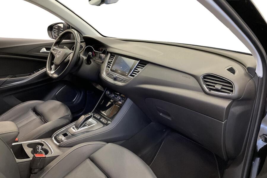 Opel Grandland X vaihtoauto