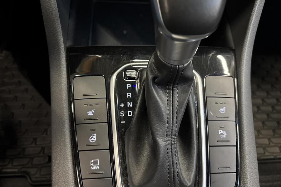 Hyundai IONIQ hybrid vaihtoauto