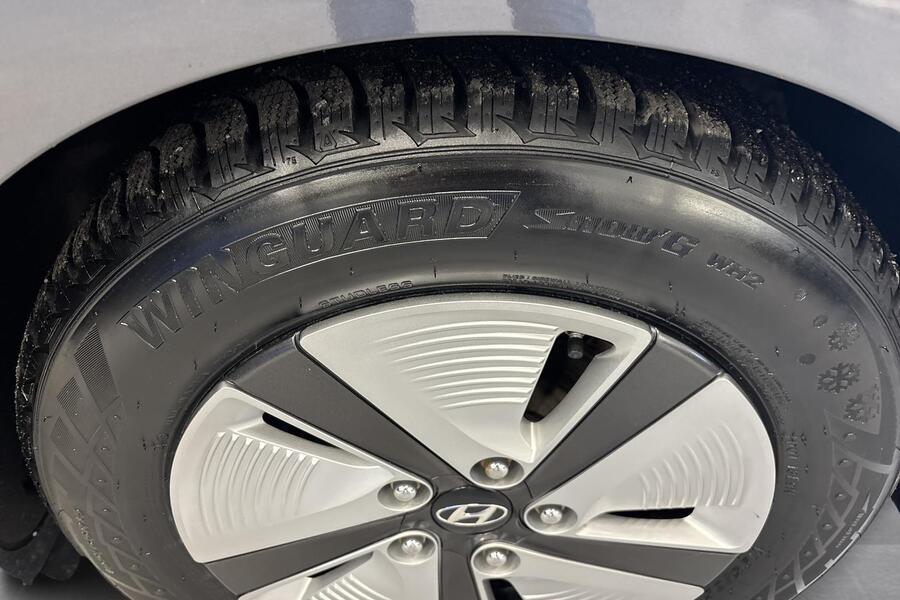 Hyundai IONIQ hybrid vaihtoauto