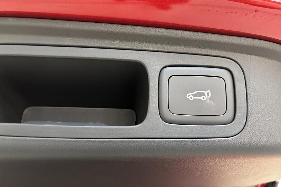 MG MGS6 EV vaihtoauto