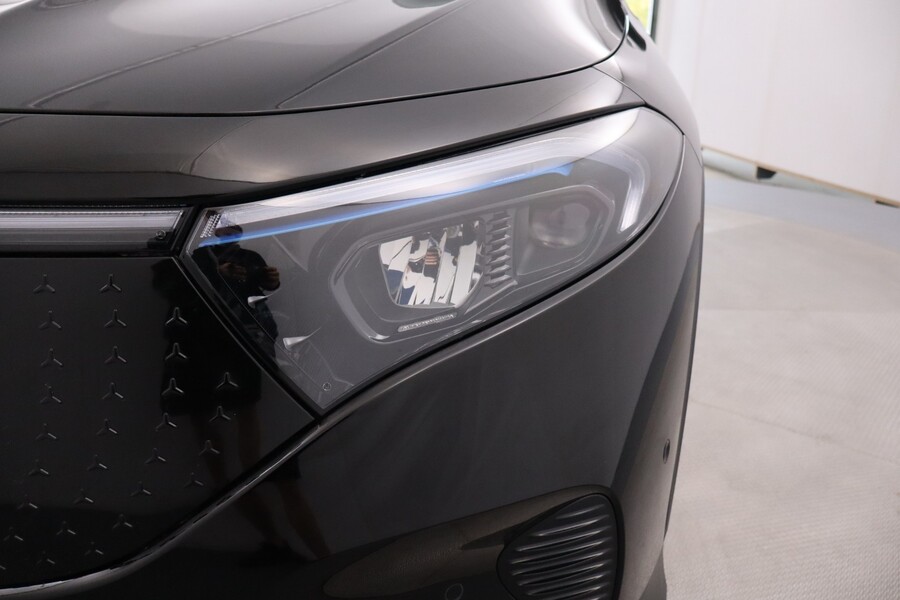 Mercedes-Benz EQB vaihtoauto