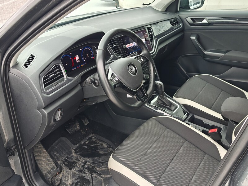 Volkswagen T-Roc vaihtoauto