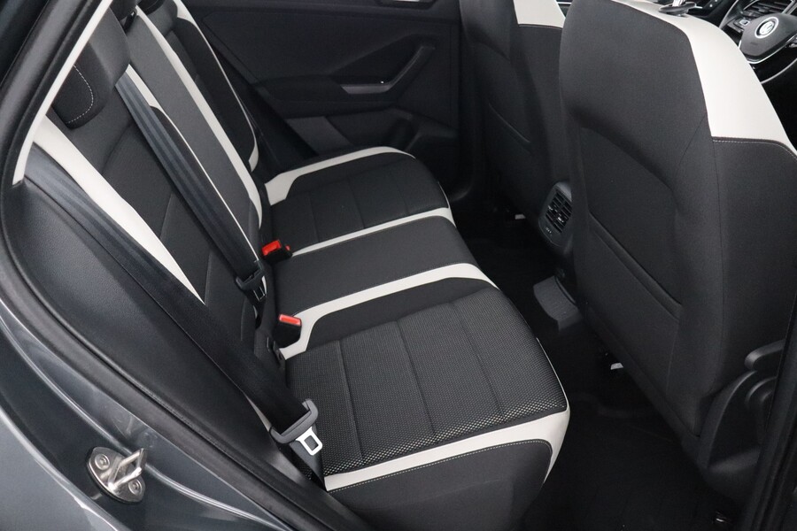 Volkswagen T-Roc vaihtoauto