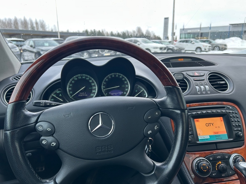 Mercedes-Benz SL vaihtoauto