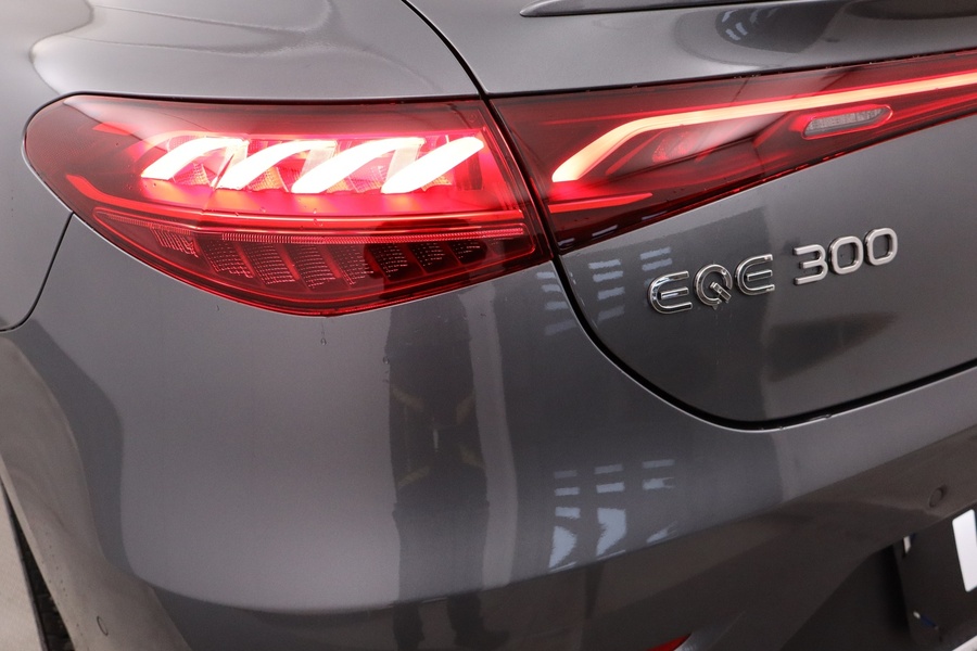 Mercedes-Benz EQE vaihtoauto