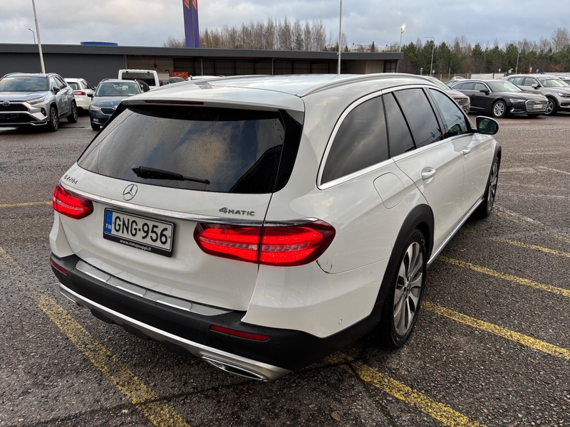 Mercedes-Benz E vaihtoauto