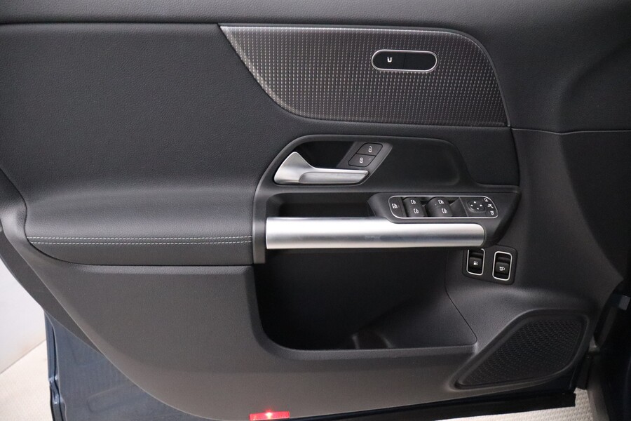 Mercedes-Benz GLA vaihtoauto