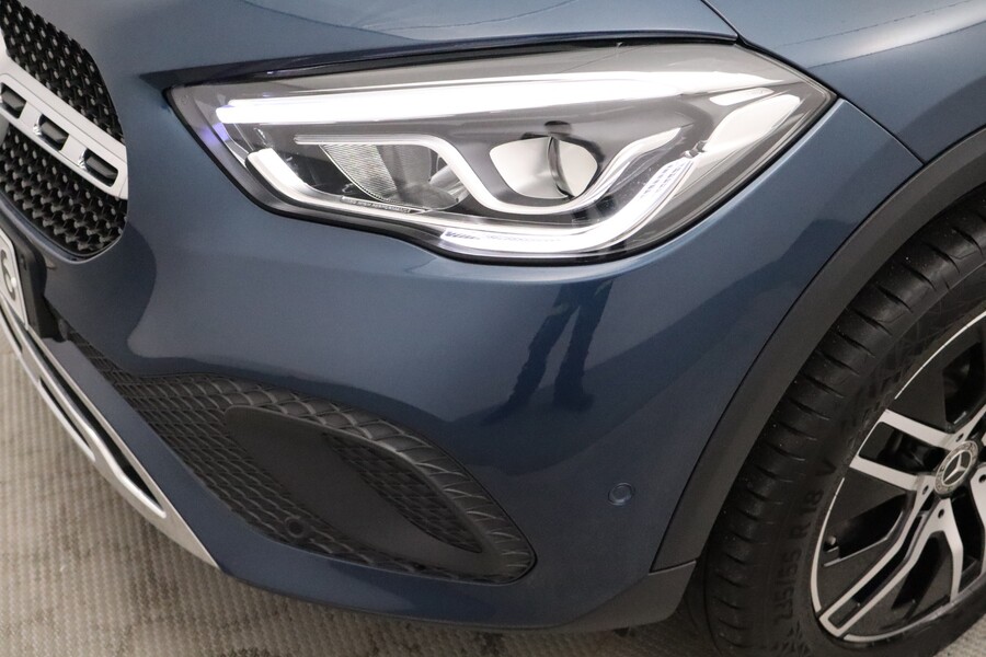 Mercedes-Benz GLA vaihtoauto