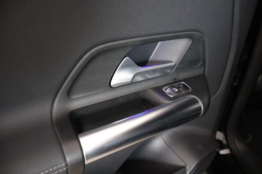 Mercedes-Benz GLA vaihtoauto