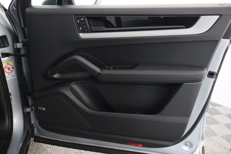 Porsche Cayenne vaihtoauto