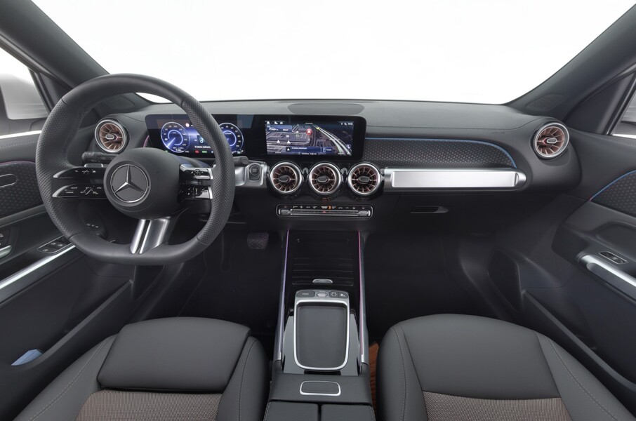 Mercedes-Benz EQB vaihtoauto