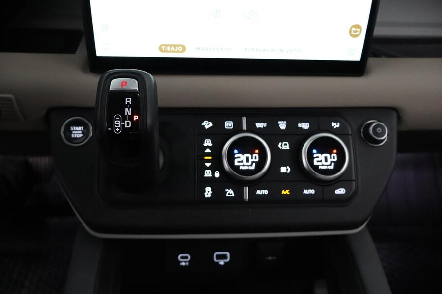 Land Rover Defender vaihtoauto