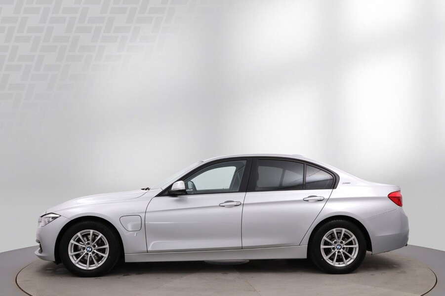 BMW 330 vaihtoauto