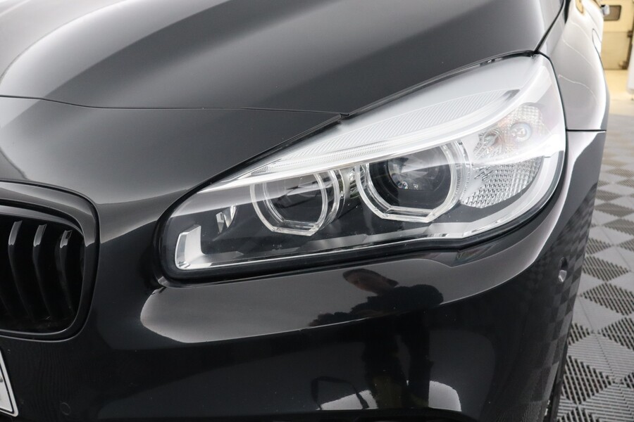 BMW 225 vaihtoauto