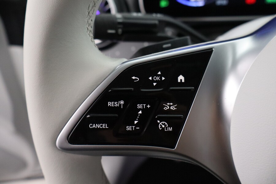 Mercedes-Benz EQE vaihtoauto