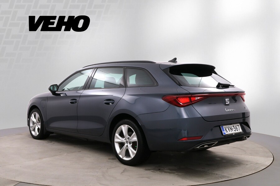 SEAT Leon Sportstourer vaihtoauto