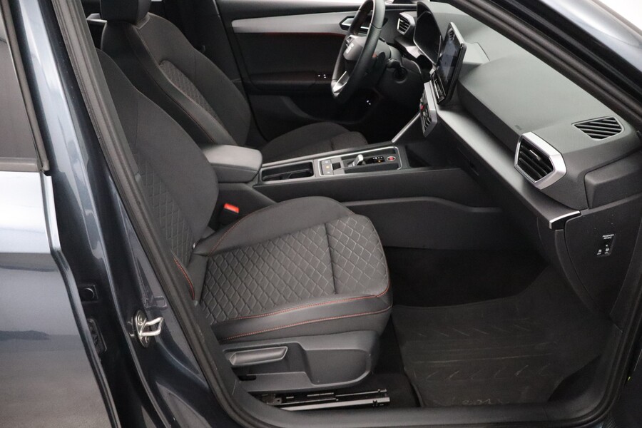 SEAT Leon Sportstourer vaihtoauto