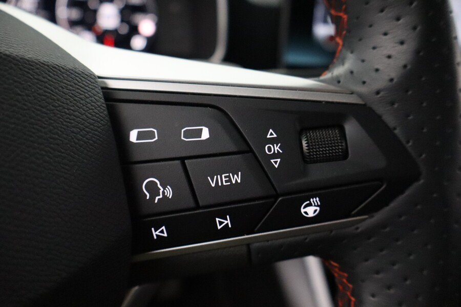 SEAT Leon Sportstourer vaihtoauto