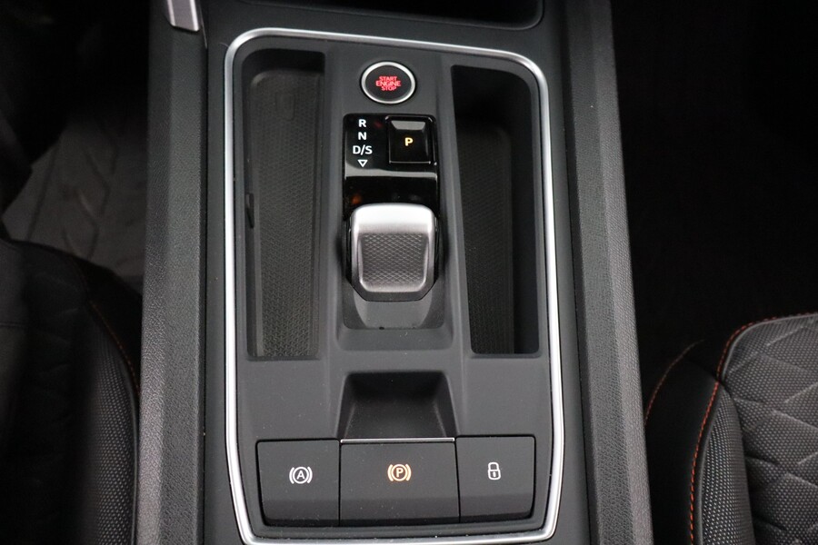 SEAT Leon Sportstourer vaihtoauto