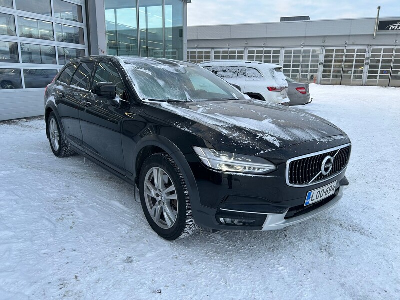 Volvo V90 Cross Country vaihtoauto
