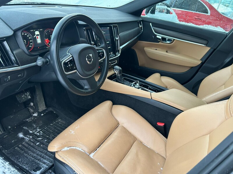 Volvo V90 Cross Country vaihtoauto