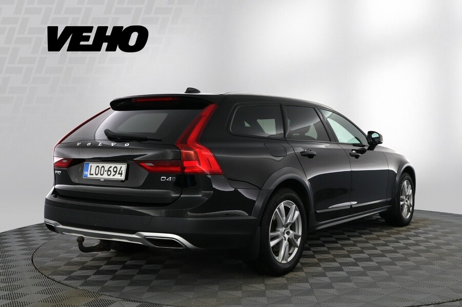 Volvo V90 Cross Country vaihtoauto