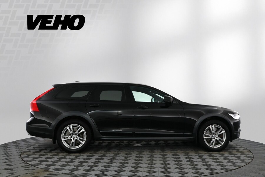 Volvo V90 Cross Country vaihtoauto