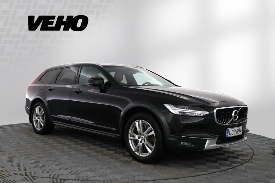 Volvo V90 Cross Country vaihtoauto