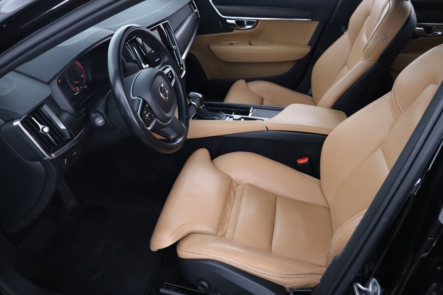 Volvo V90 Cross Country vaihtoauto