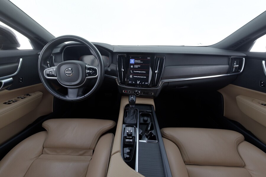 Volvo V90 Cross Country vaihtoauto