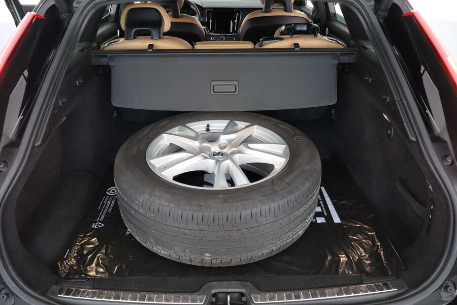 Volvo V90 Cross Country vaihtoauto