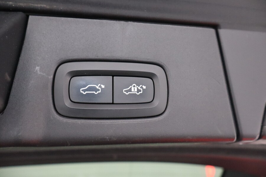 Volvo V90 Cross Country vaihtoauto