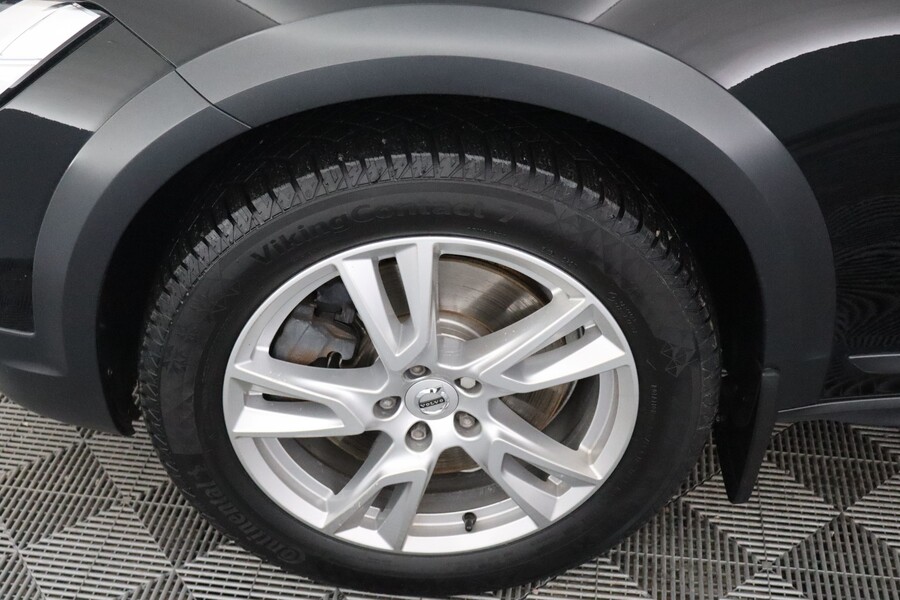 Volvo V90 Cross Country vaihtoauto