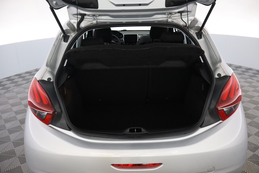 Peugeot 208 vaihtoauto