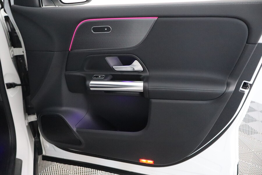 Mercedes-Benz EQA vaihtoauto