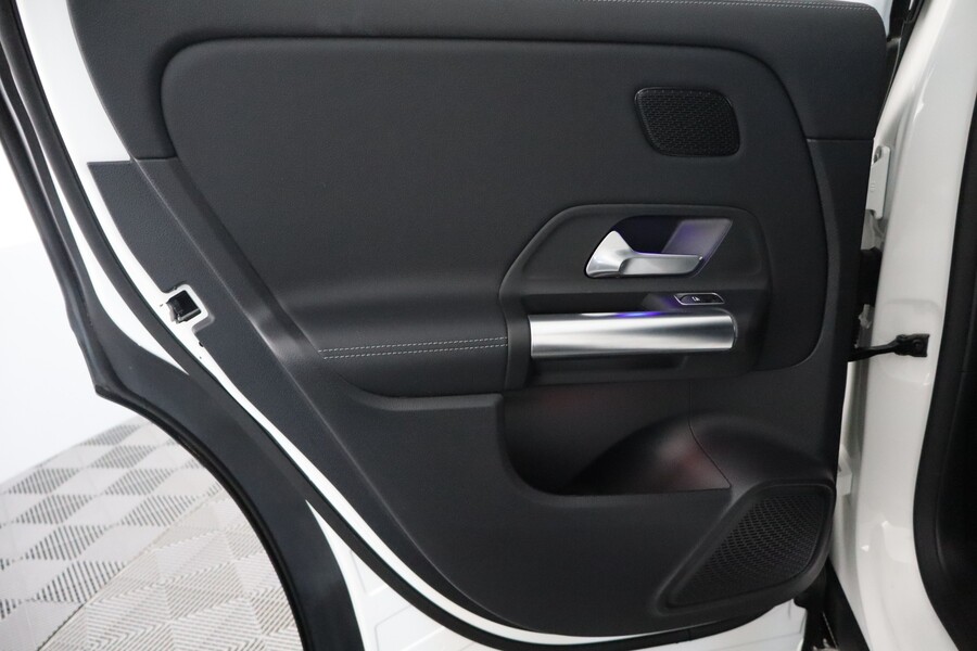 Mercedes-Benz EQA vaihtoauto