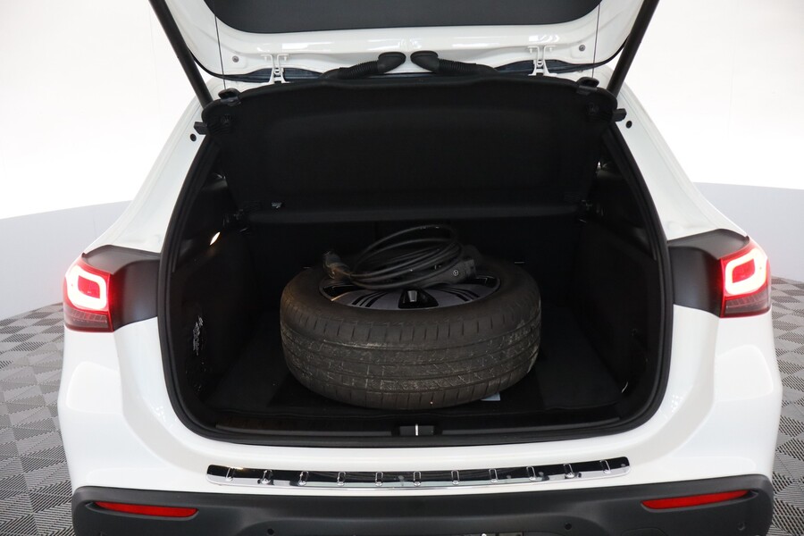 Mercedes-Benz EQA vaihtoauto