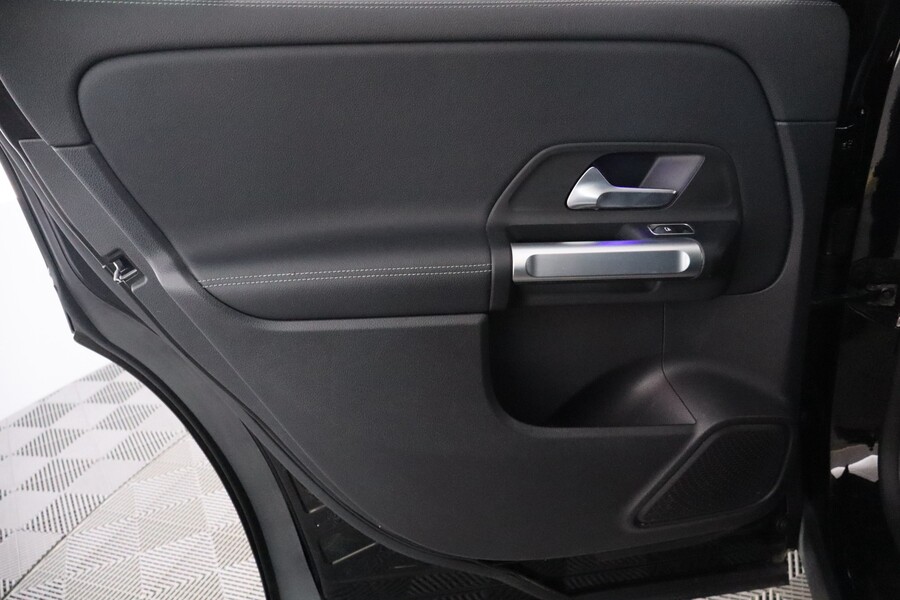 Mercedes-Benz EQB vaihtoauto