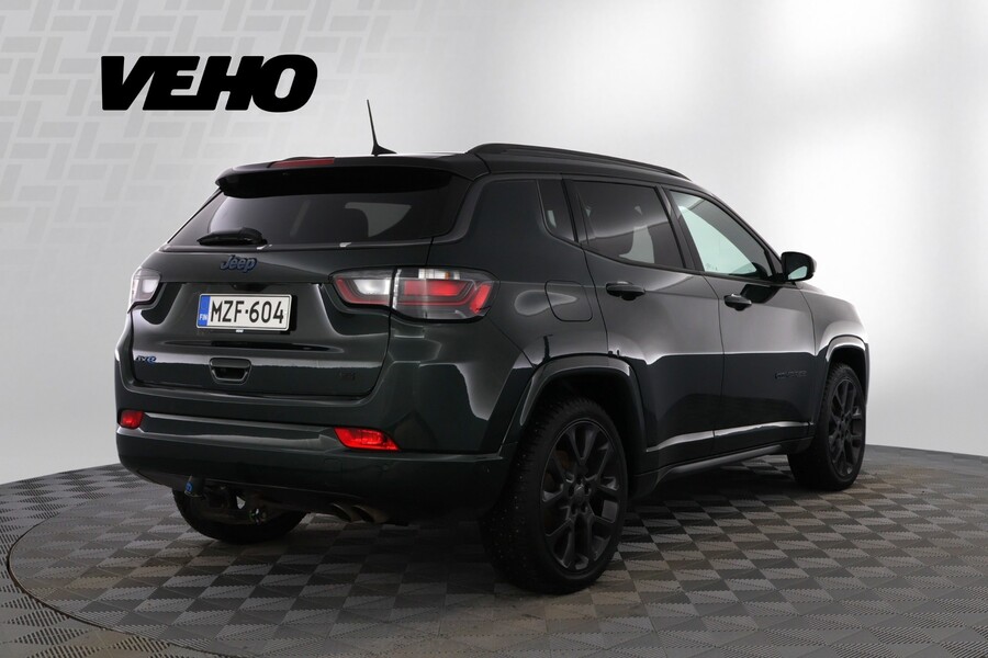 Jeep Compass vaihtoauto