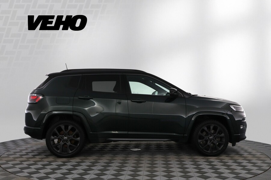 Jeep Compass vaihtoauto