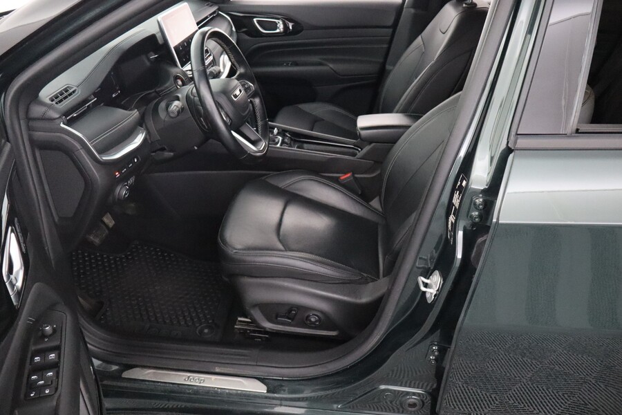 Jeep Compass vaihtoauto