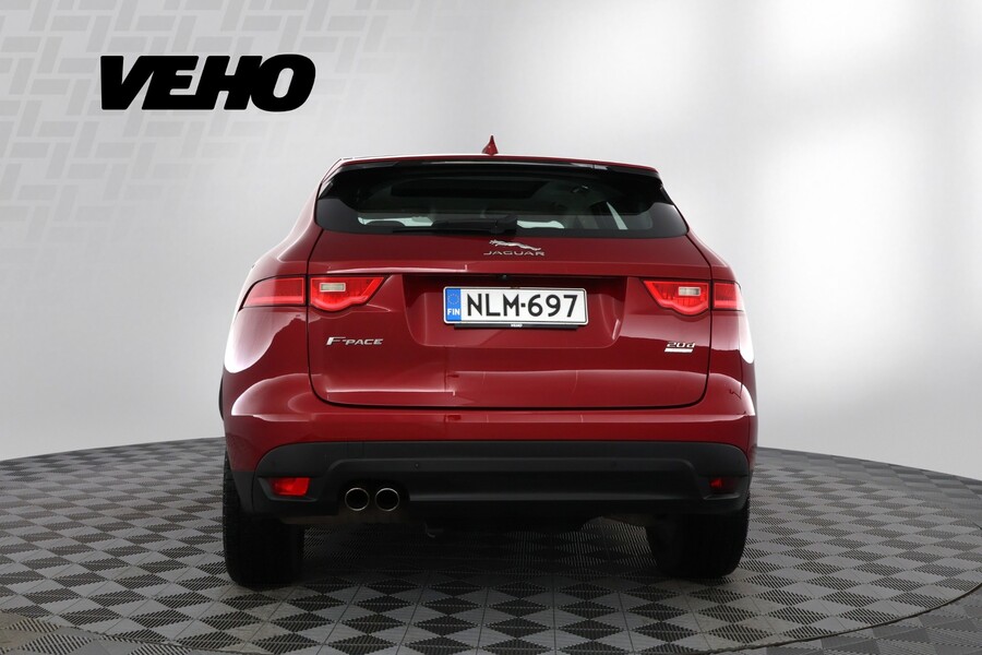 Jaguar F-PACE vaihtoauto