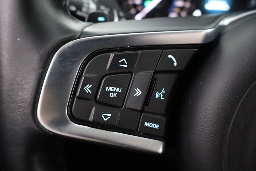 Jaguar F-PACE vaihtoauto