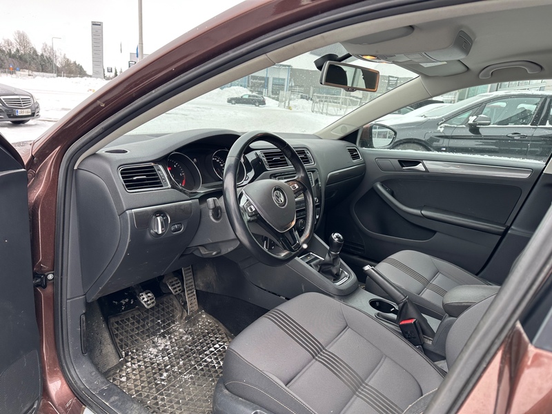 Volkswagen Jetta vaihtoauto