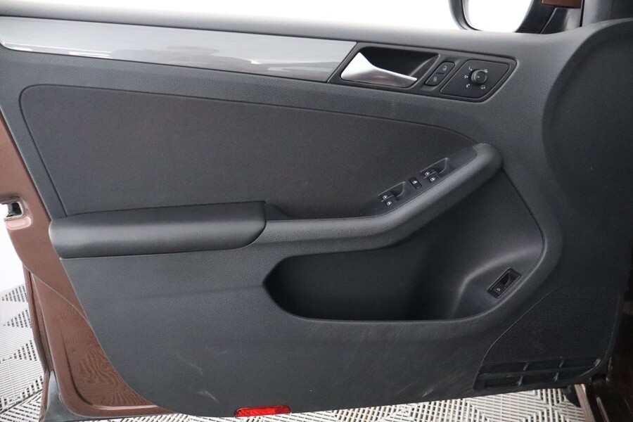 Volkswagen Jetta vaihtoauto