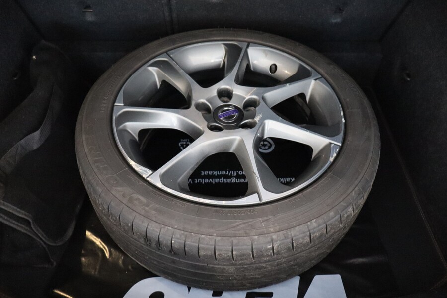 Volvo V40 vaihtoauto