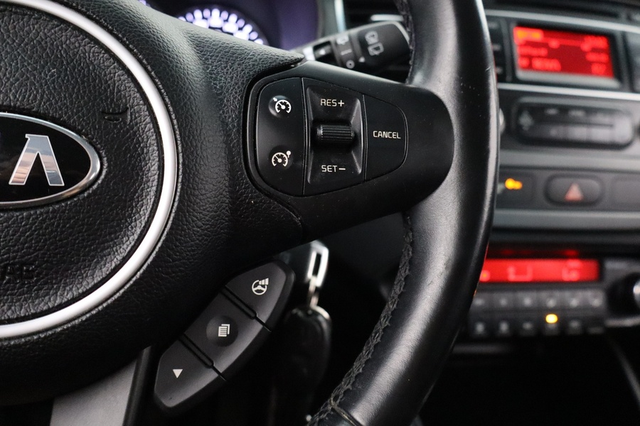 Kia Carens vaihtoauto