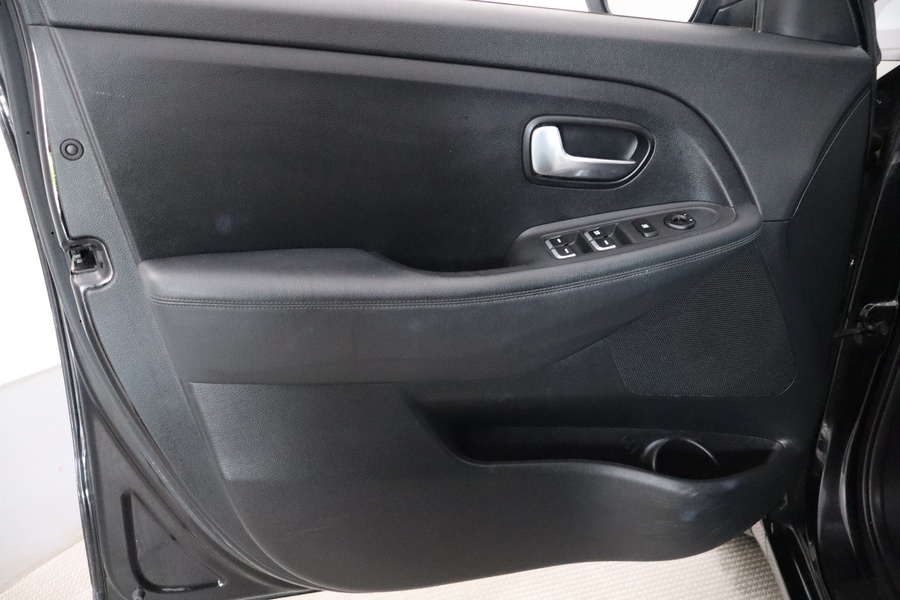 Kia Carens vaihtoauto